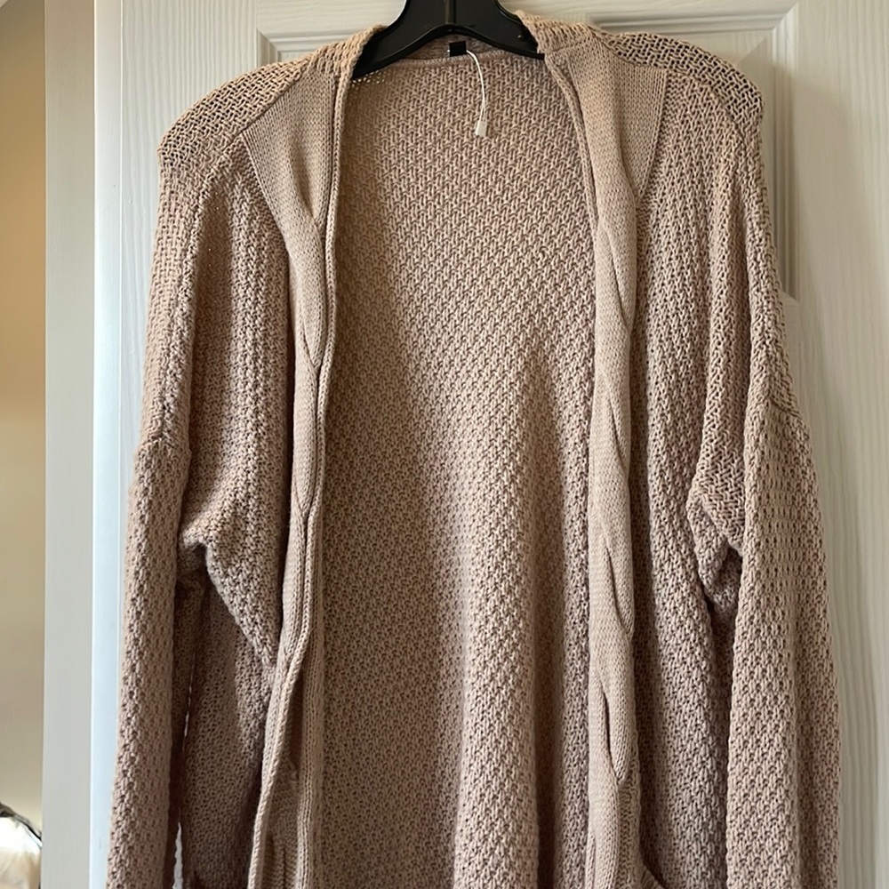 Cardigan with pockets